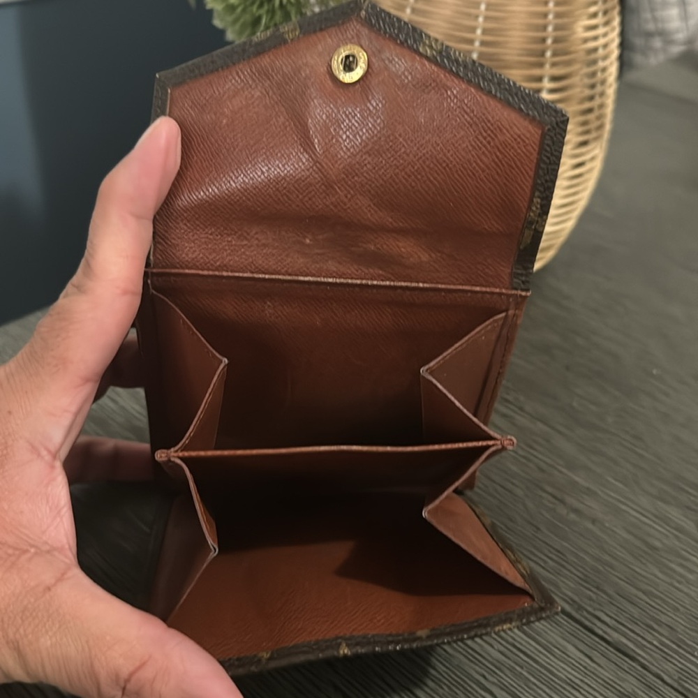 ✨️LOUIS VUITTON MONOGRAM WALLET - Picture 6 of 11